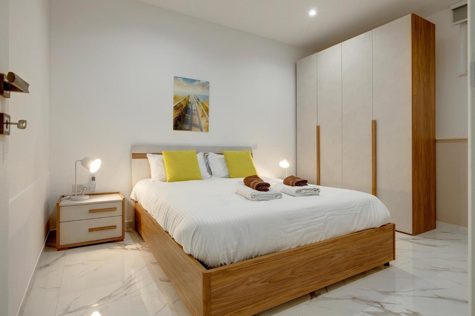 Sliema 2Br Great Location With Terrace Apartment Exterior photo